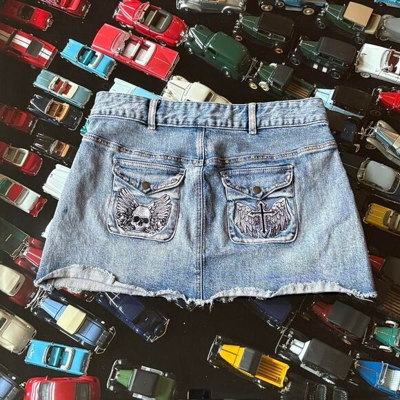 Skull Angel Wings Denim Mini Skirt Hot Topic Emo Goth Scene Social Collision - Picture 2 of 6